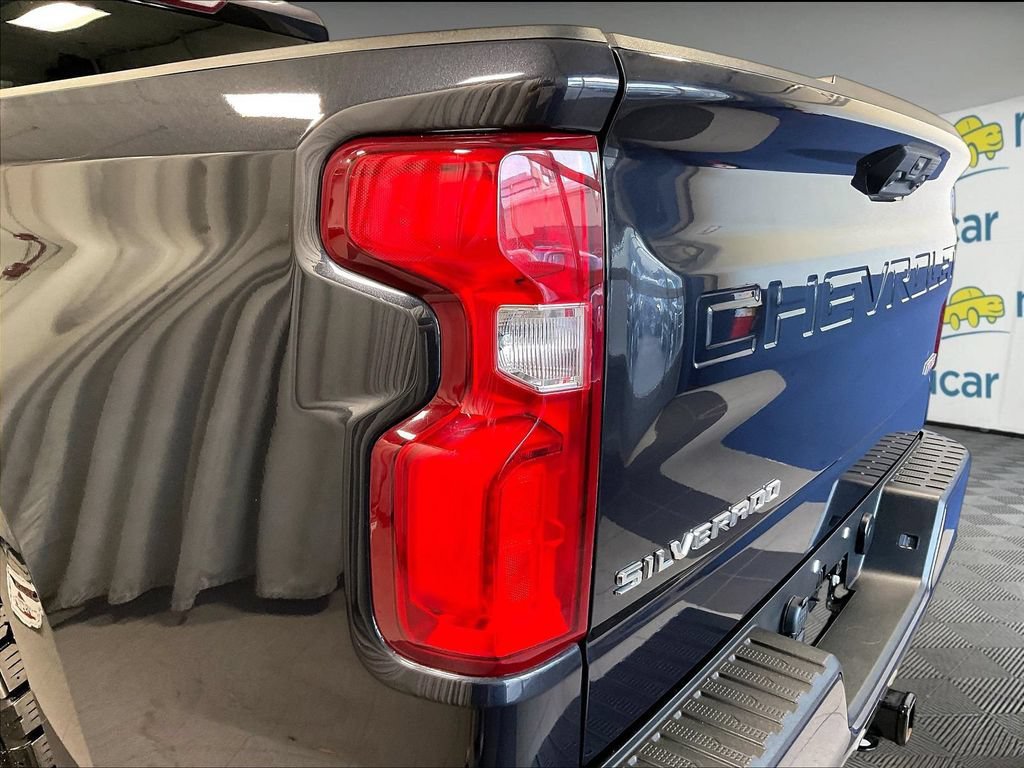 Used 2023 Chevrolet Silverado 1500 RST w/ Z71 Off-Road Package AWD/4WD image 34
