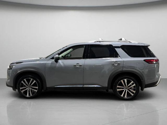 Used 2023 Nissan Pathfinder Platinum AWD/4WD image 6