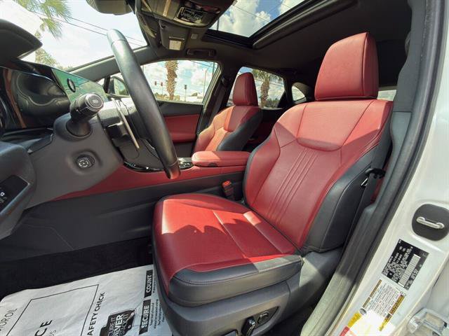 Certified 2025 Lexus NX 250 FWD w/ Towing Package (2000 Lbs) image 12