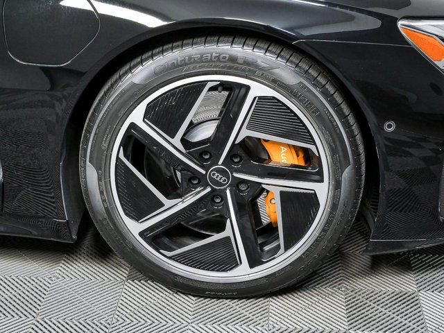 Used 2024 Audi RS e-tron GT image 35