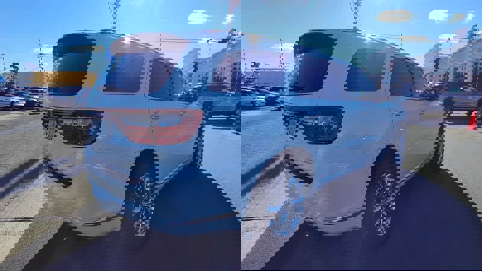 Used 2023 Dodge Durango Citadel image 2