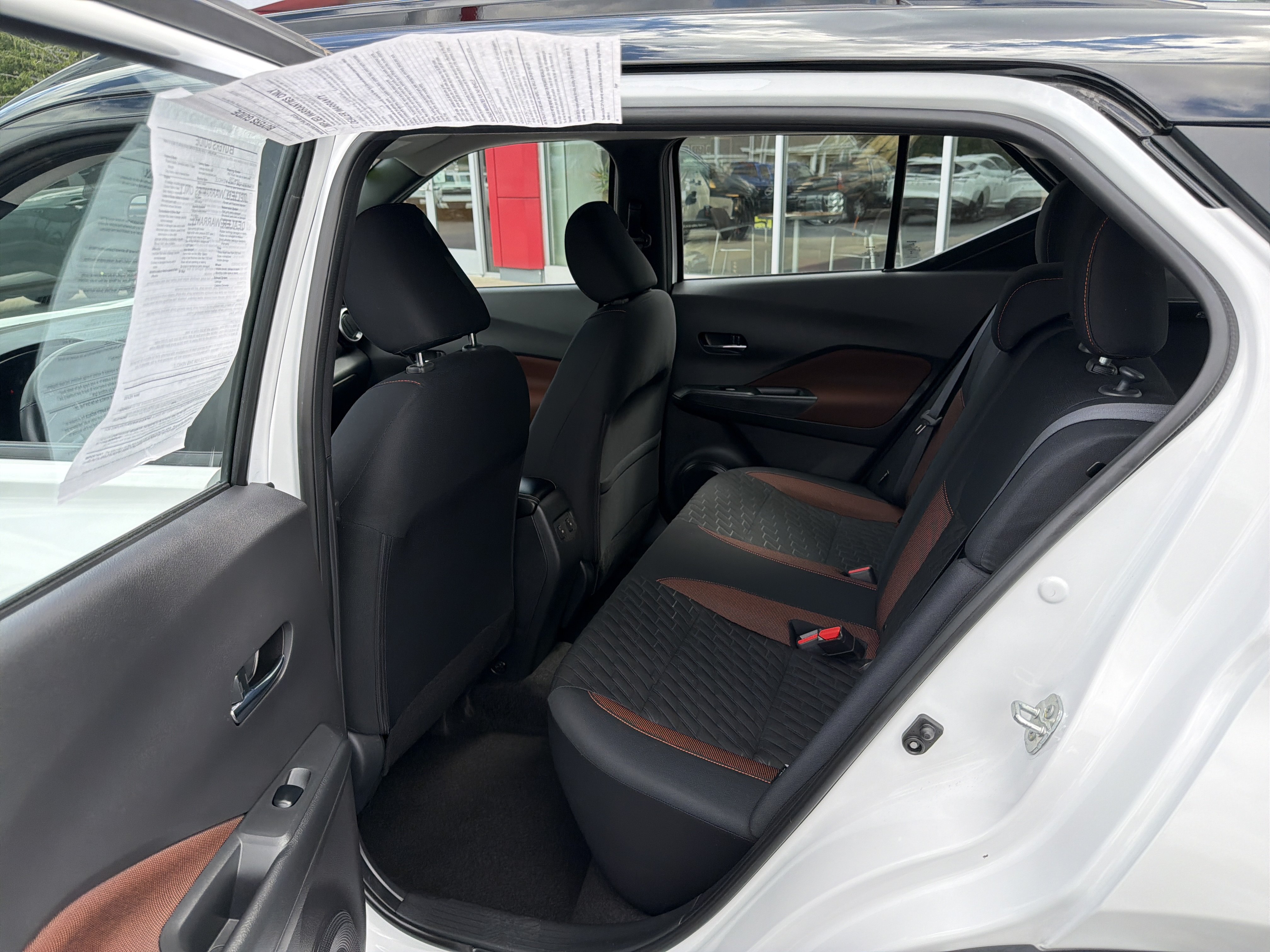 Used 2023 Nissan Kicks SR FWD image 5