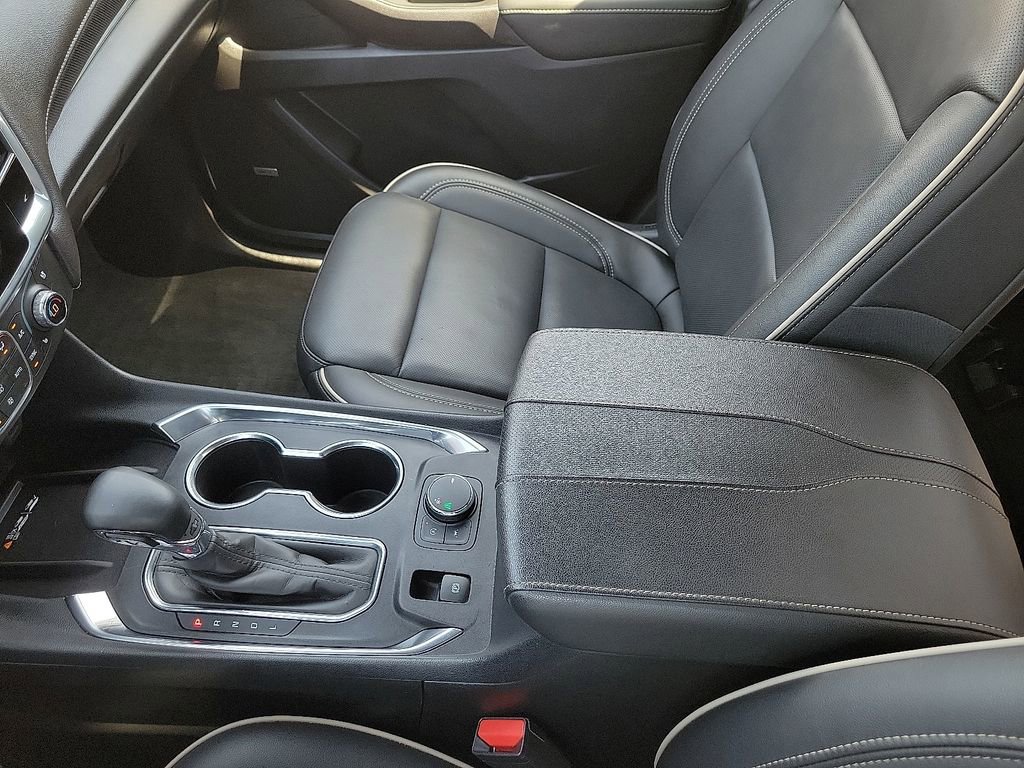 Used 2023 Chevrolet Traverse Premier w/ Redline Edition image 20