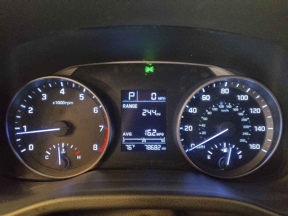 Used 2017 Hyundai Elantra SE image 23