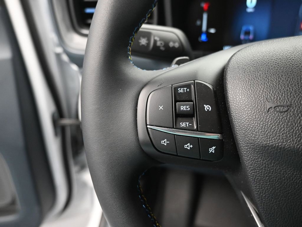 Used 2025 Ford Maverick Lobo image 7