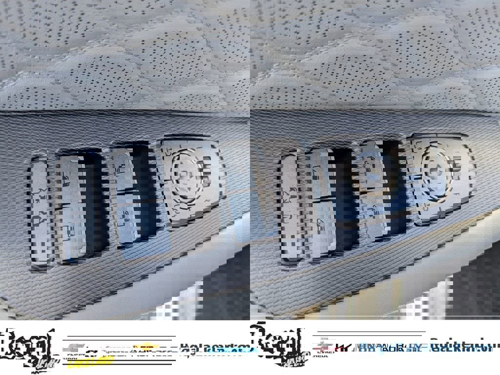 Used 2022 Hyundai Palisade Calligraphy w/ Winter Package image 17