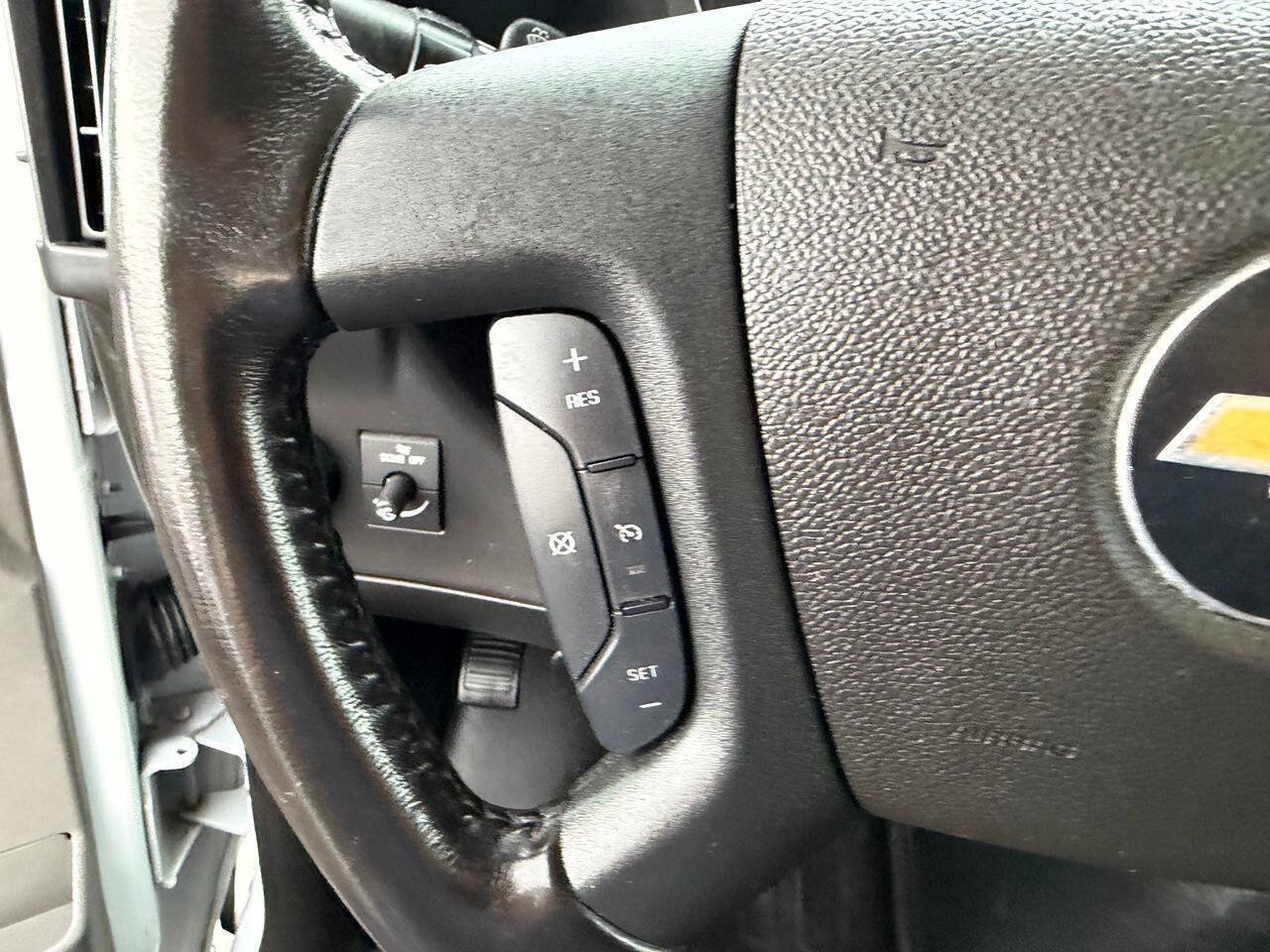 Used 2021 Chevrolet Express 2500 w/ Driver Convenience Package RWD image 15