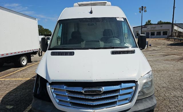 Used 2015 Freightliner Sprinter 2500 w/ Additional Battery Package image 2
