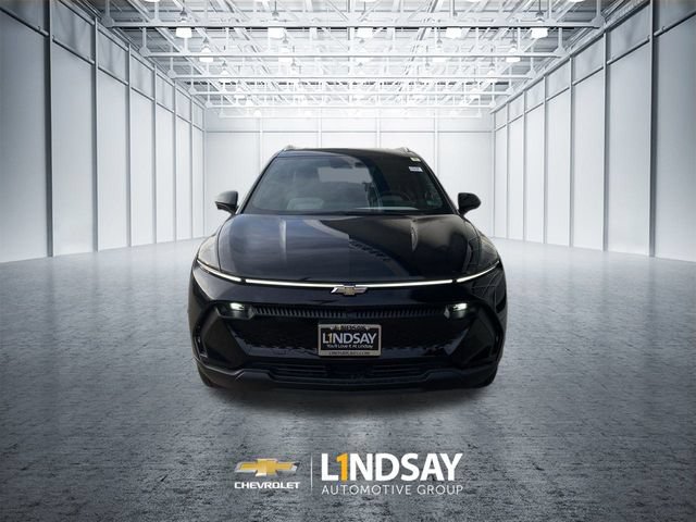 New 2026 Chevrolet Equinox EV LT AWD/4WD image 3