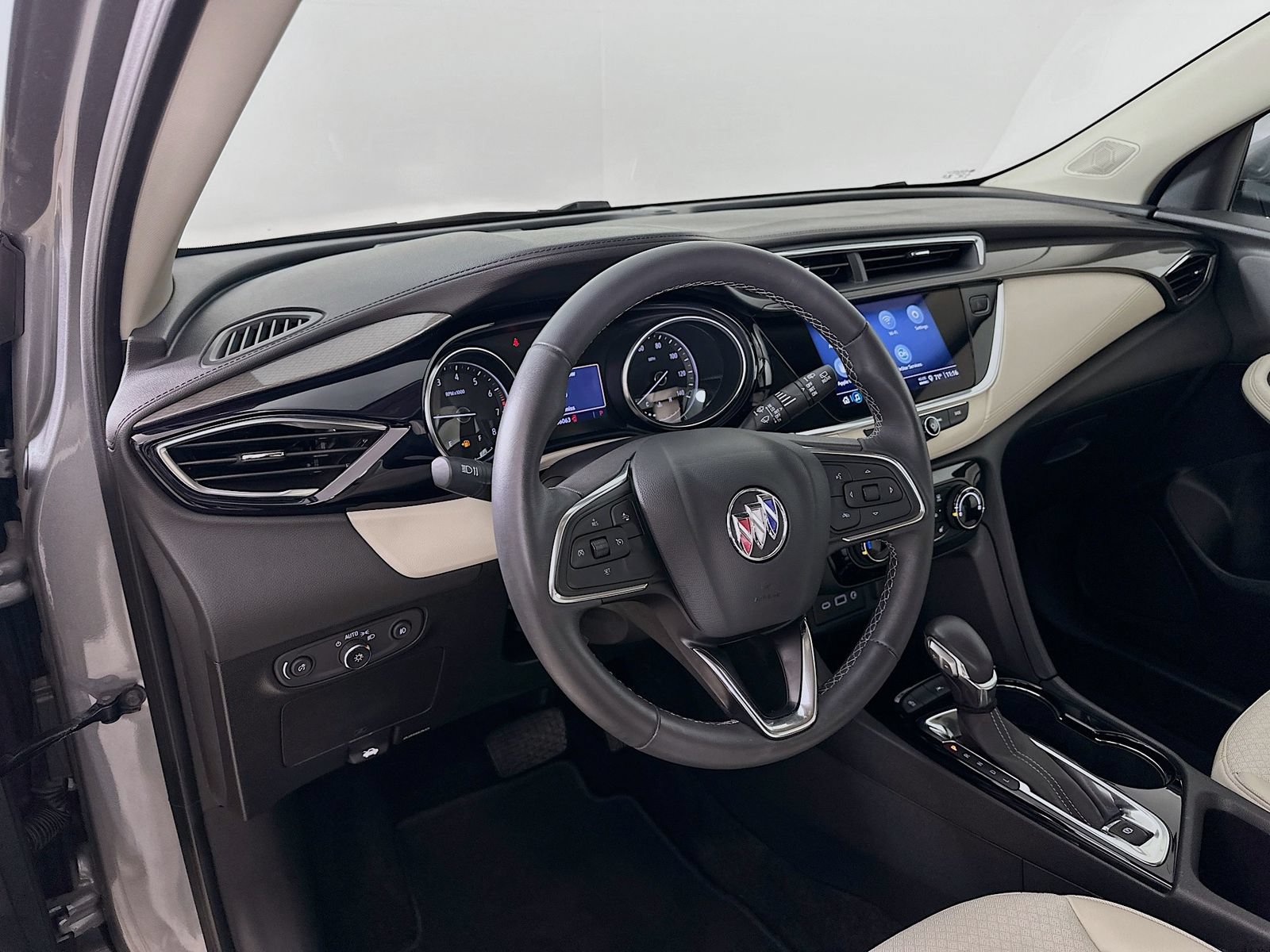 Used 2023 Buick Encore GX Preferred w/ Cold Weather Comfort Package FWD image 28