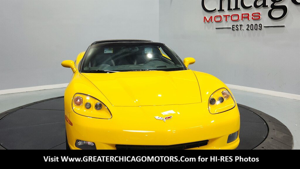 Used 2006 Chevrolet Corvette Coupe w/ Preferred Equipment Group RWD image 3