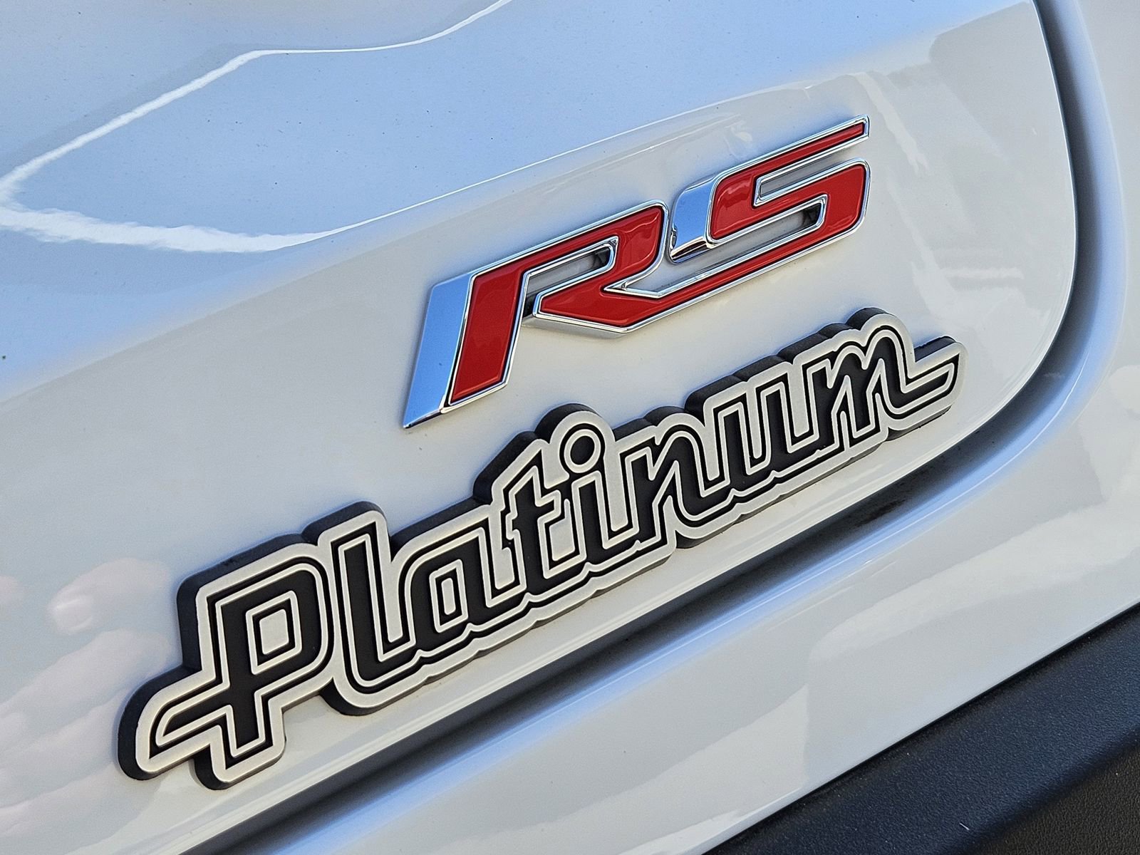 New 2026 Chevrolet Trax RS w/ Sunroof Package image 16