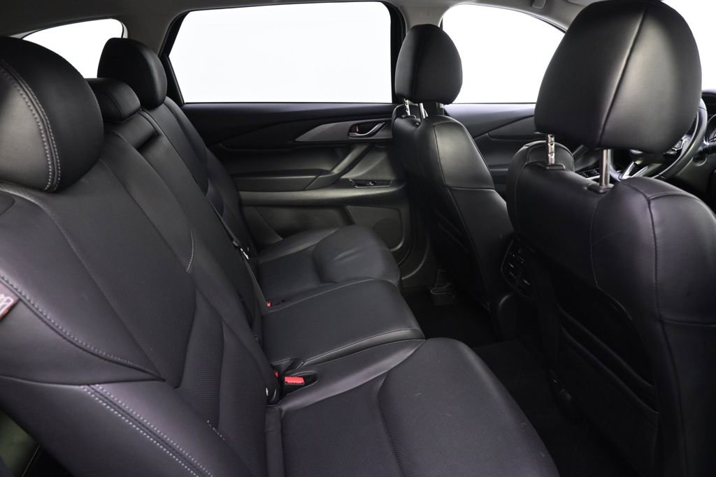 Used 2019 MAZDA CX-9 Touring image 16
