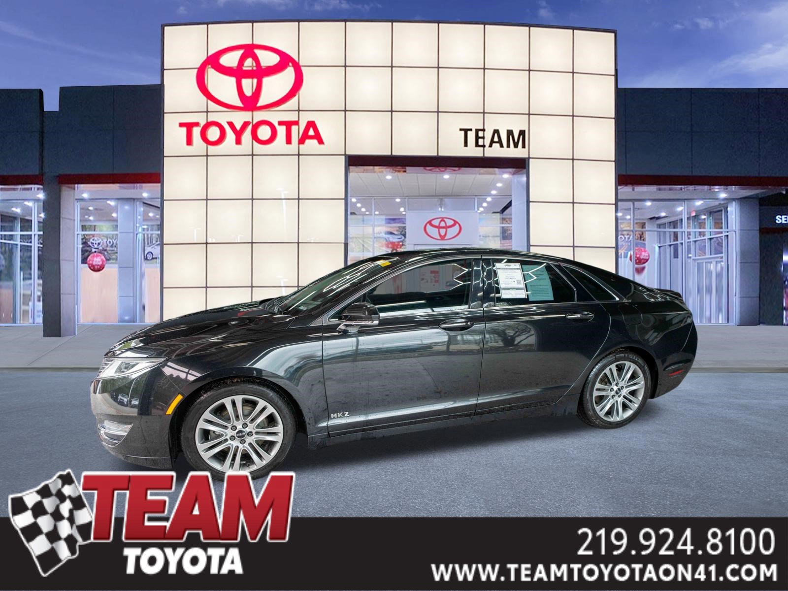 Used 2013 Lincoln MKZ image 1