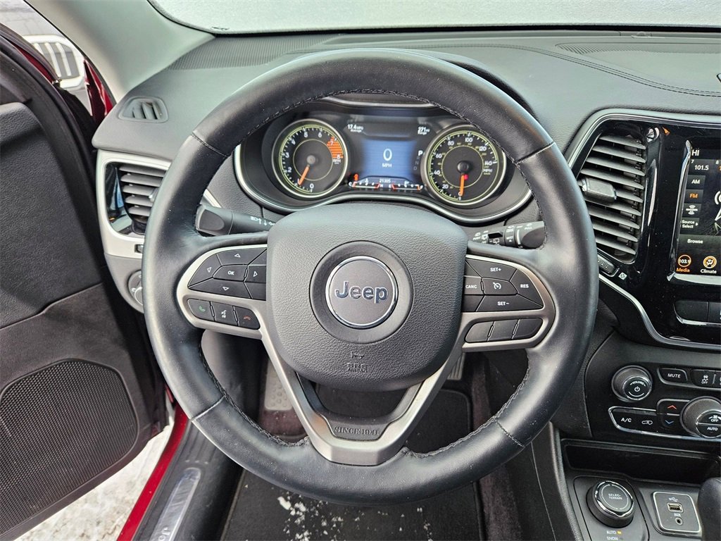 Used 2019 Jeep Cherokee Limited image 10