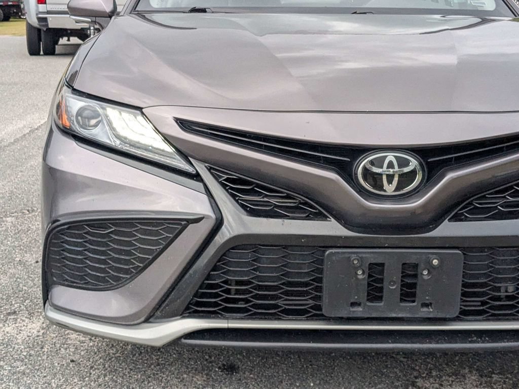 Used 2024 Toyota Camry XSE FWD image 9