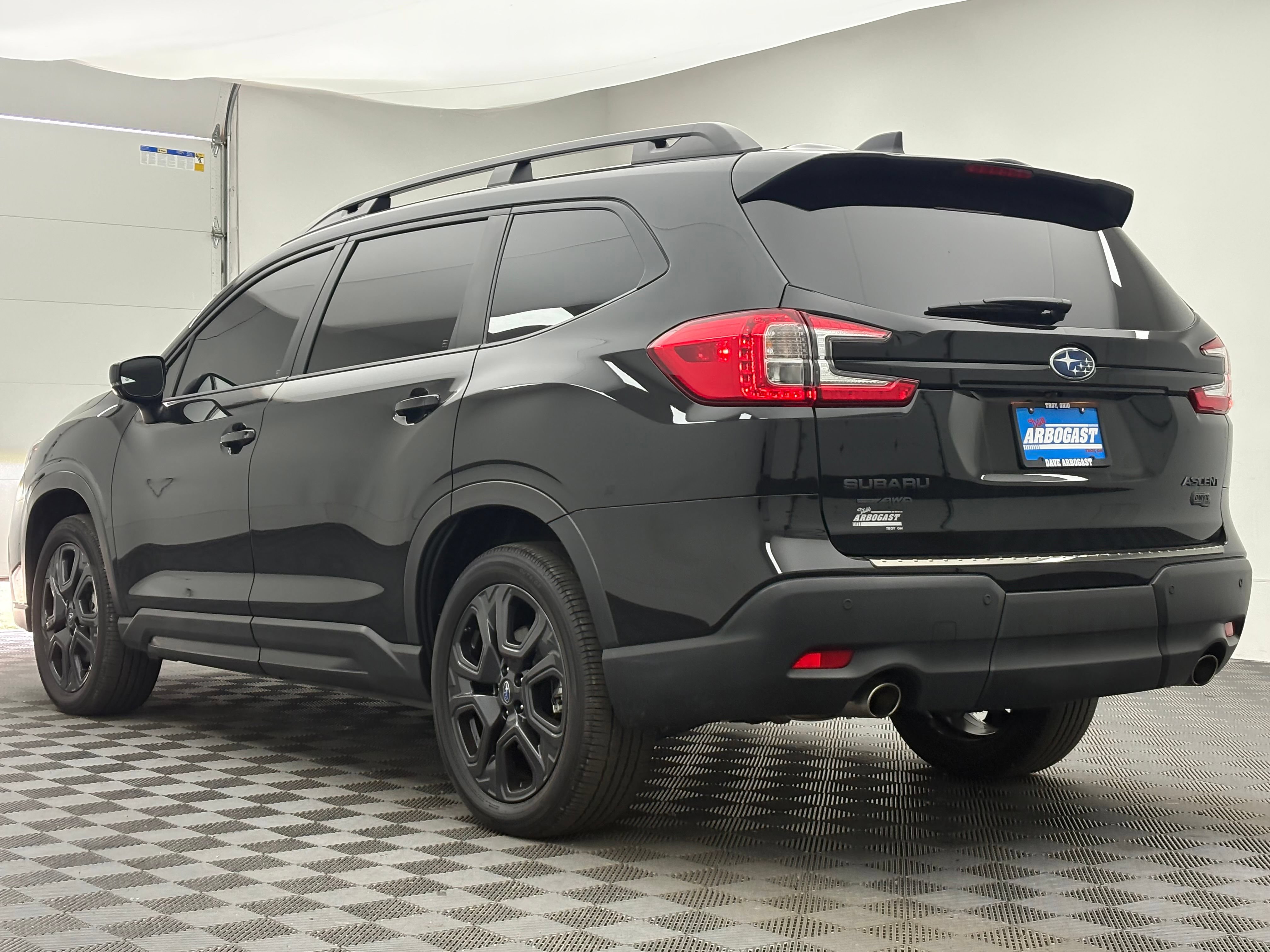 Used 2025 Subaru Ascent Onyx Edition AWD/4WD image 12