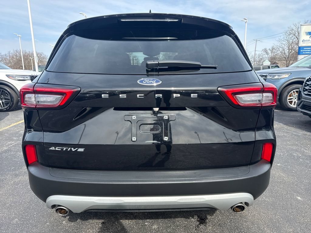 Used 2023 Ford Escape Active w/ Cold Weather Package image 8