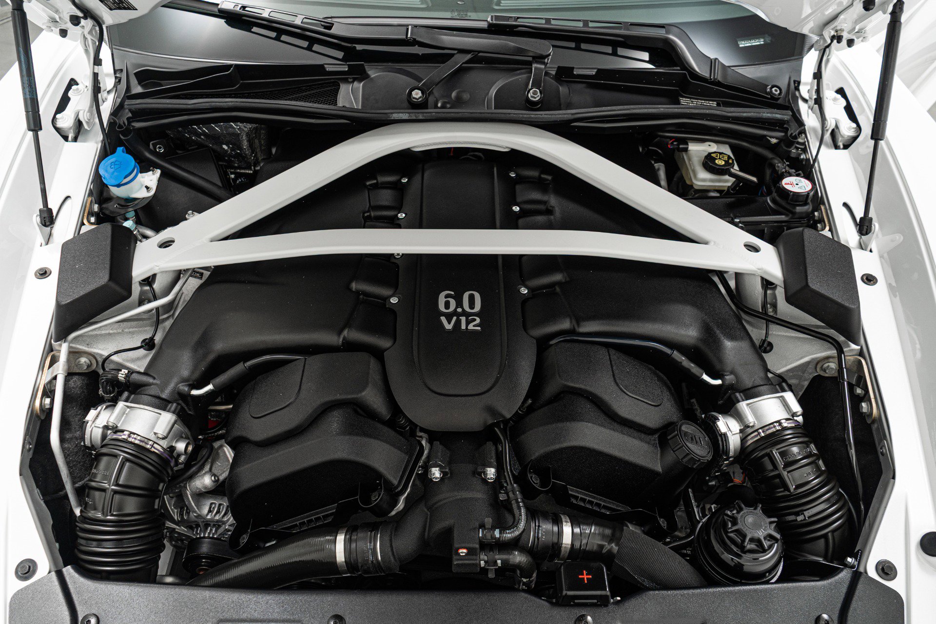 Used 2018 Aston Martin Vanquish Zagato image 12