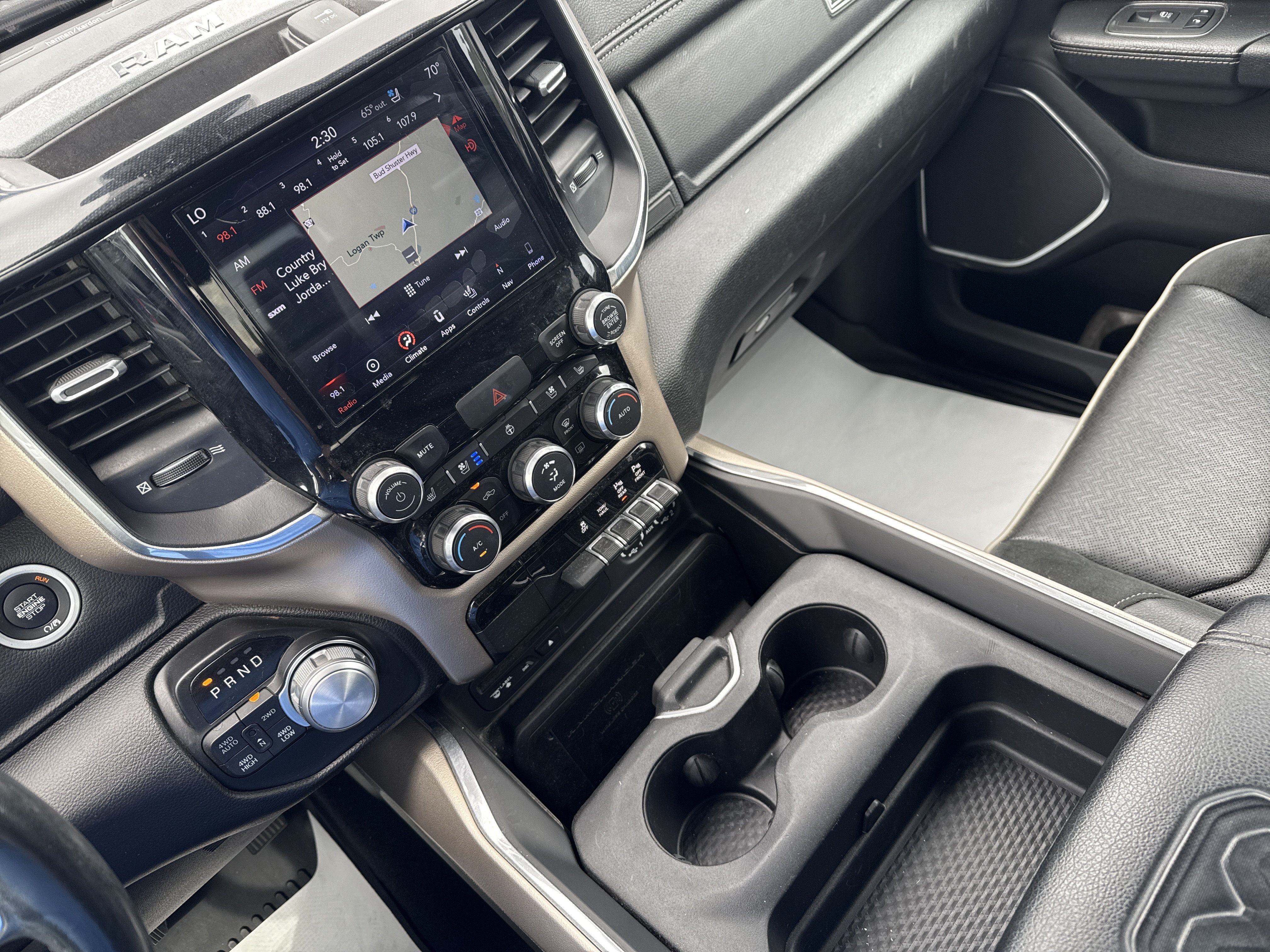 Used 2019 RAM 1500 Laramie AWD/4WD image 26