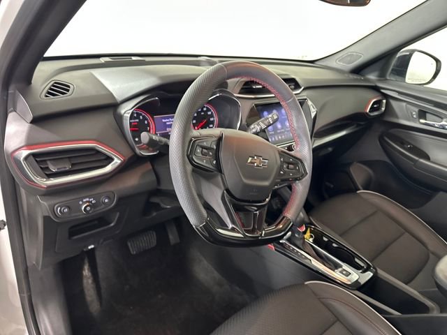Used 2023 Chevrolet TrailBlazer RS w/ Sun and Liftgate Package image 13