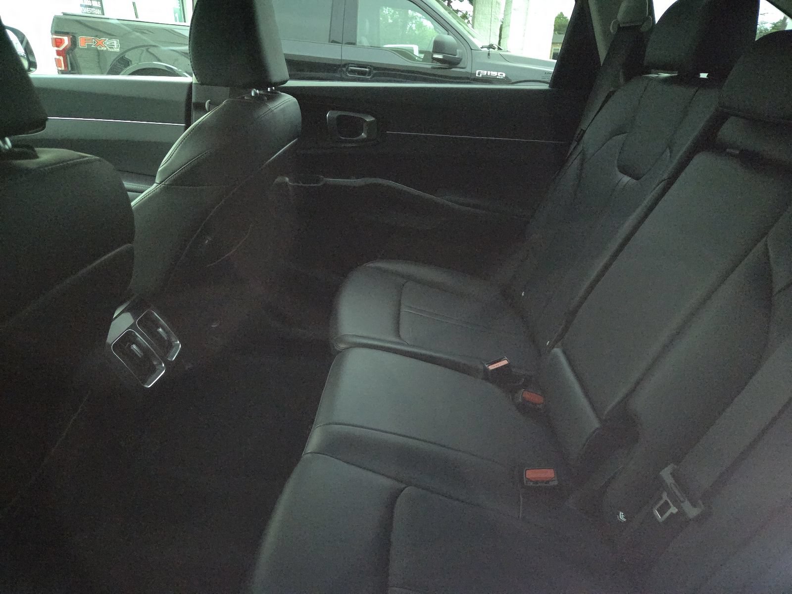 Used 2024 Kia Sorento S w/ Panoramic Sunroof Package AWD/4WD image 10