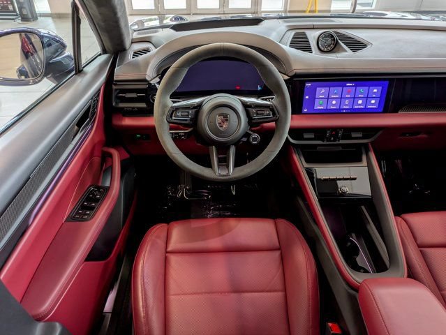 Used 2024 Porsche Macan Turbo Electric AWD/4WD image 17