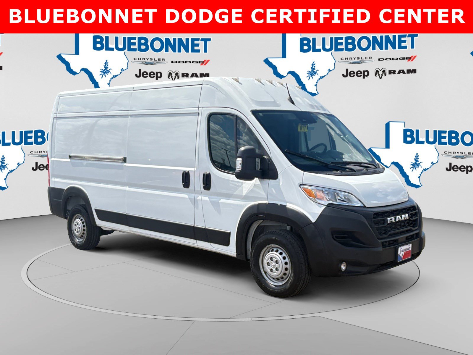 Used 2025 RAM ProMaster 2500 w/ Safety Group FWD image 3