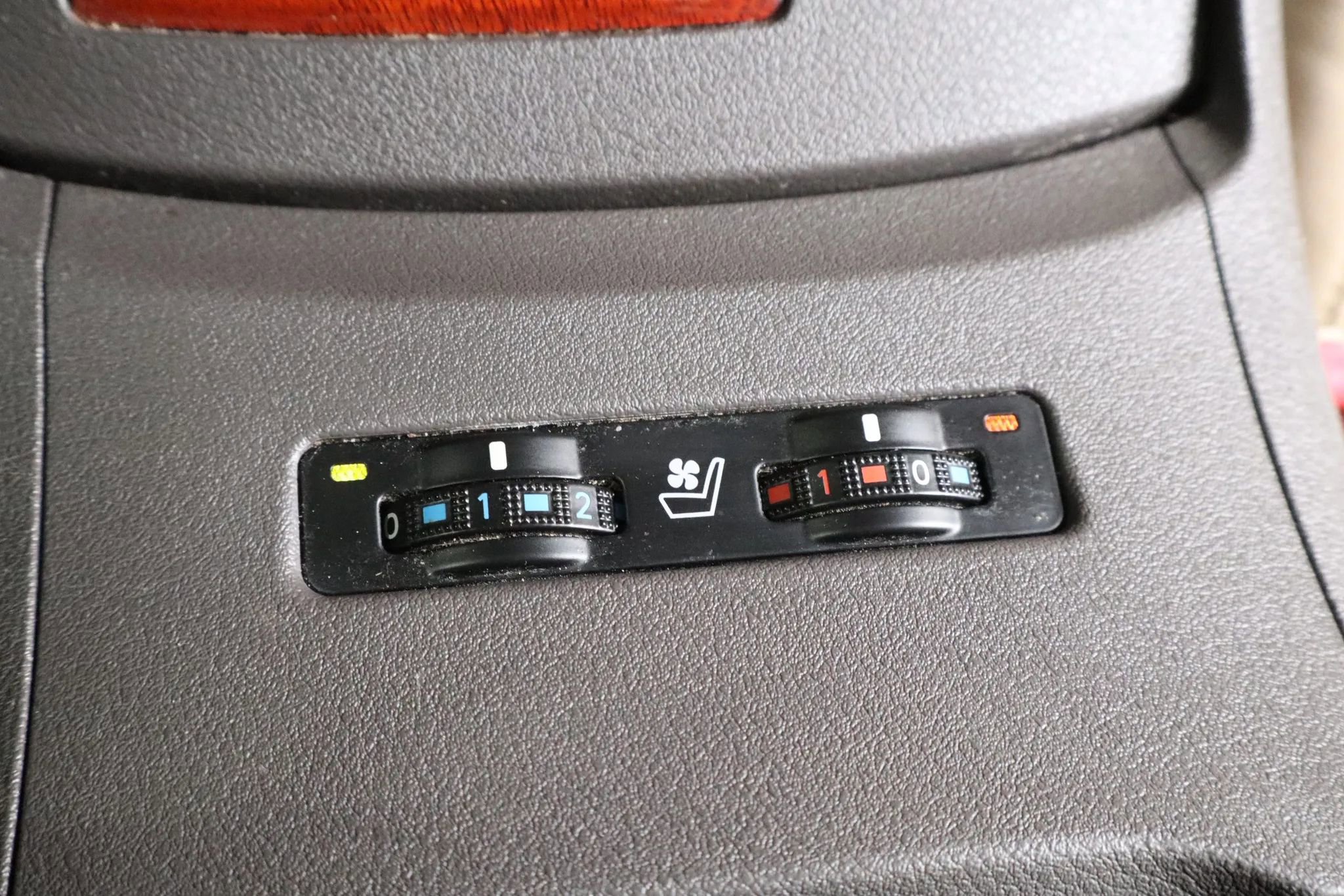 Used 2012 Lexus ES 350 image 22