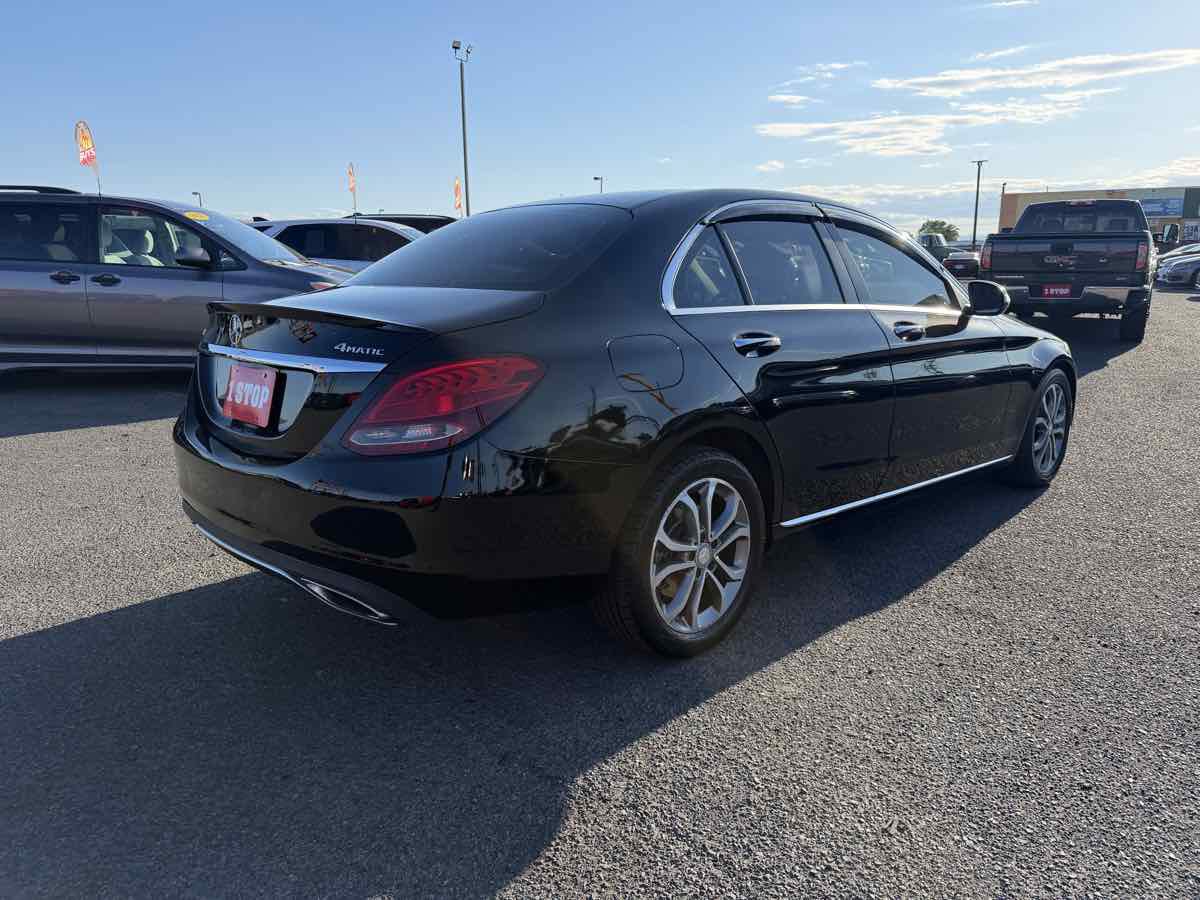 Used 2016 Mercedes-Benz C 300 4MATIC Sedan image 6
