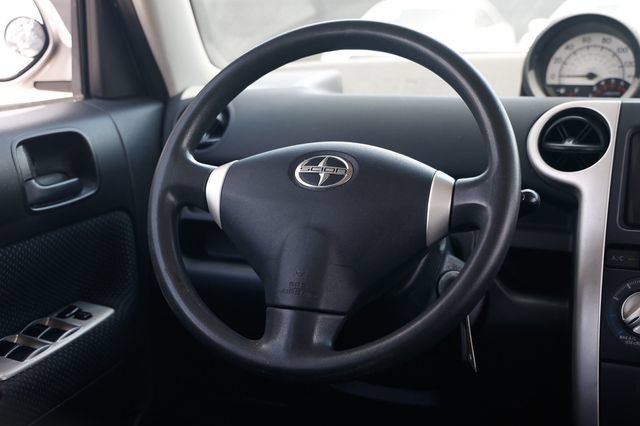 Used 2005 Scion xB FWD image 31