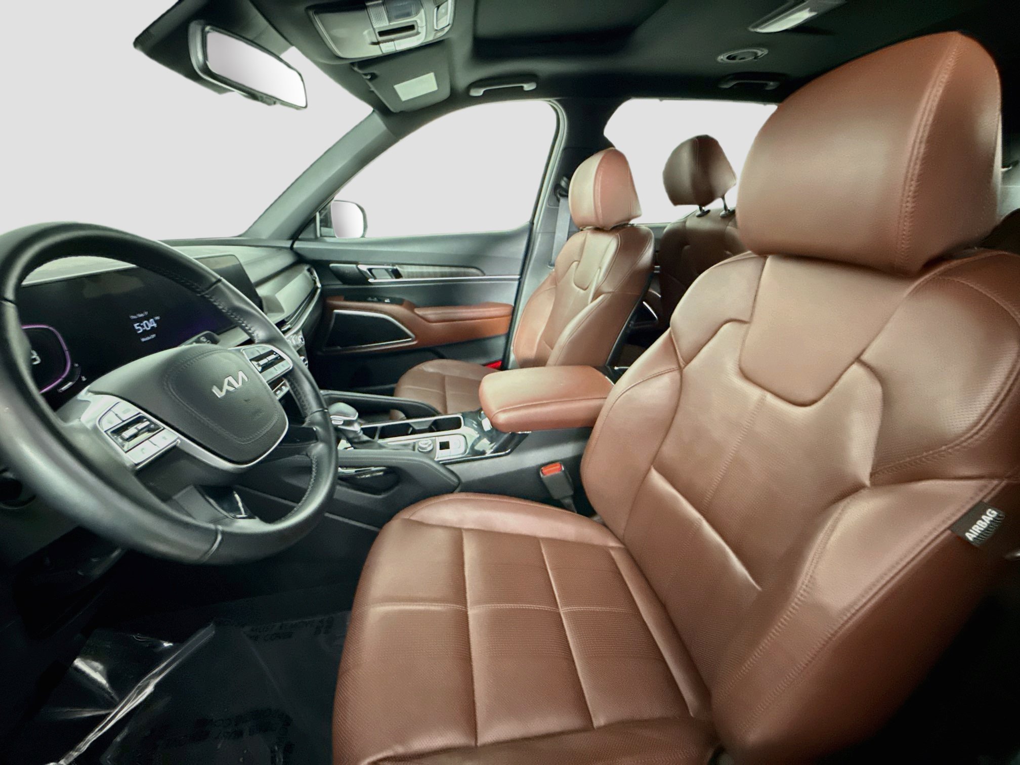 Used 2024 Kia Telluride EX w/ EX Captain's Chair Package FWD image 22