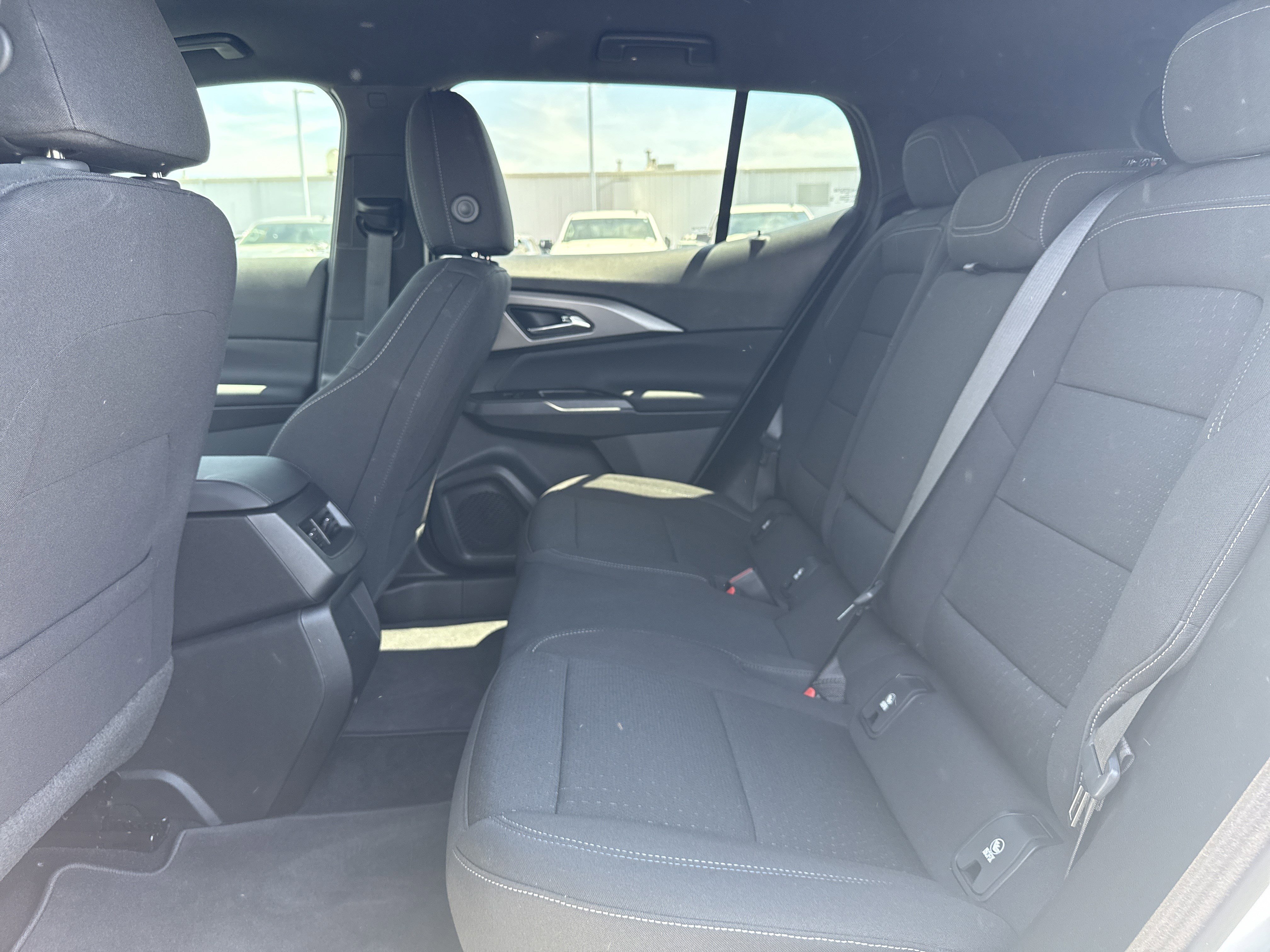 Used 2025 Chevrolet Equinox EV LT image 30