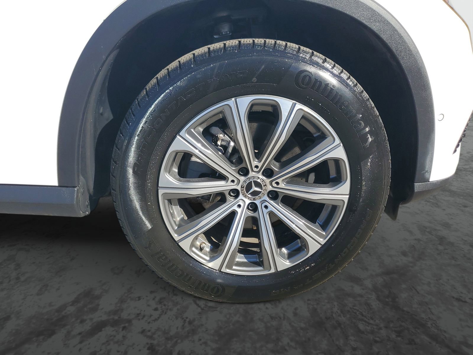 Used 2024 Mercedes-Benz GLC 300 image 6