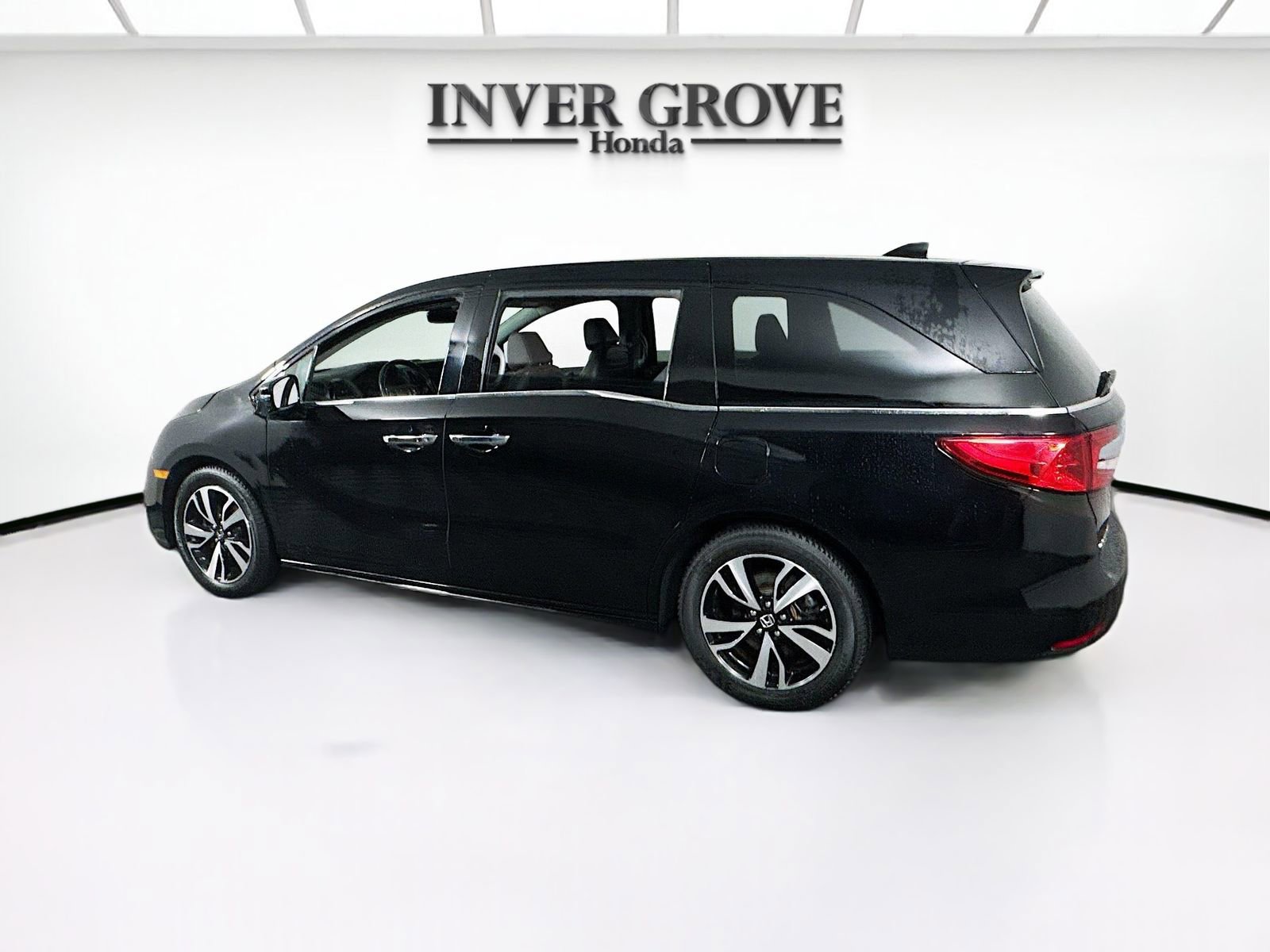 Used 2018 Honda Odyssey Elite image 7