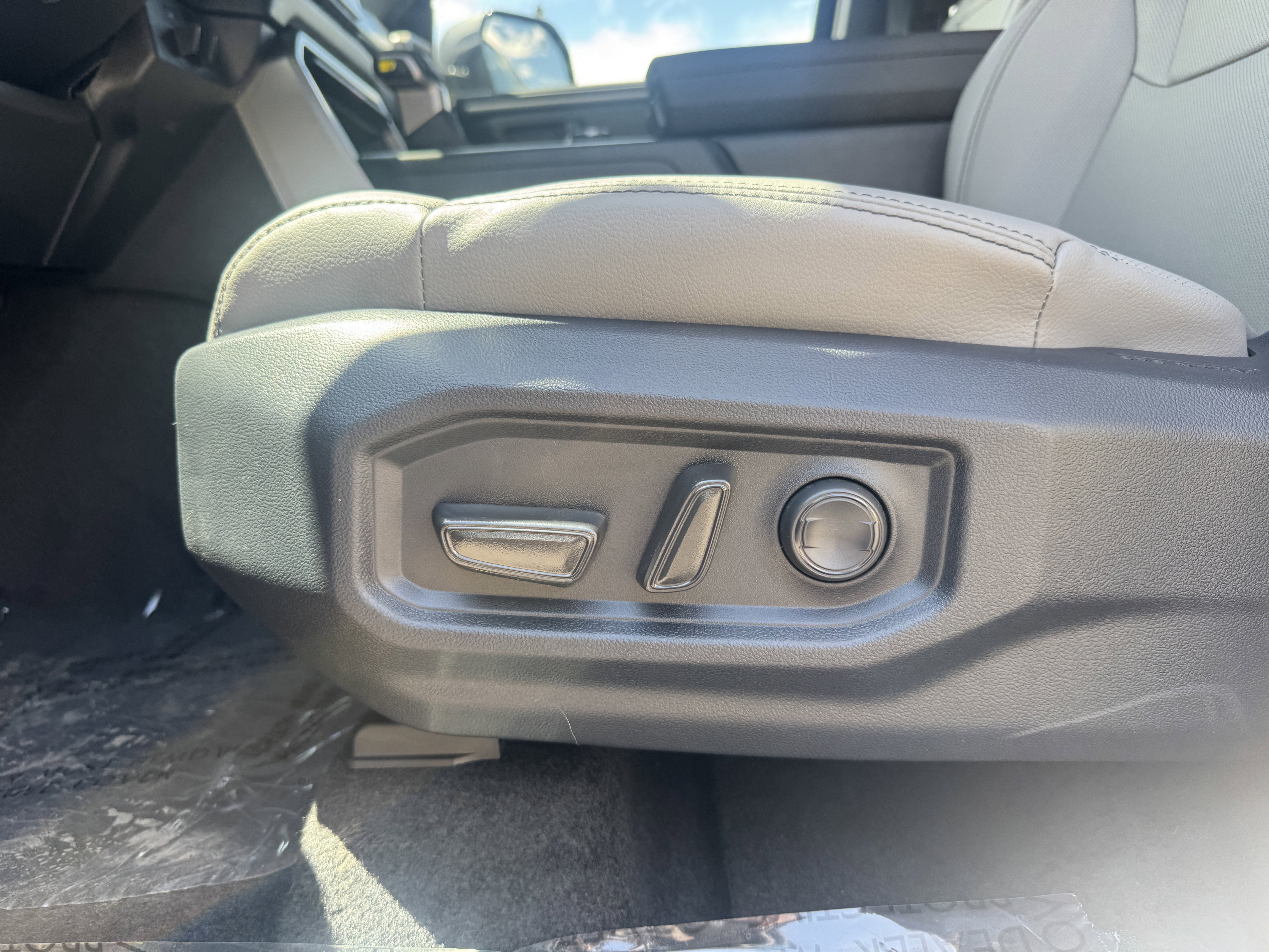 New 2026 Toyota Tundra SR5 AWD/4WD image 20