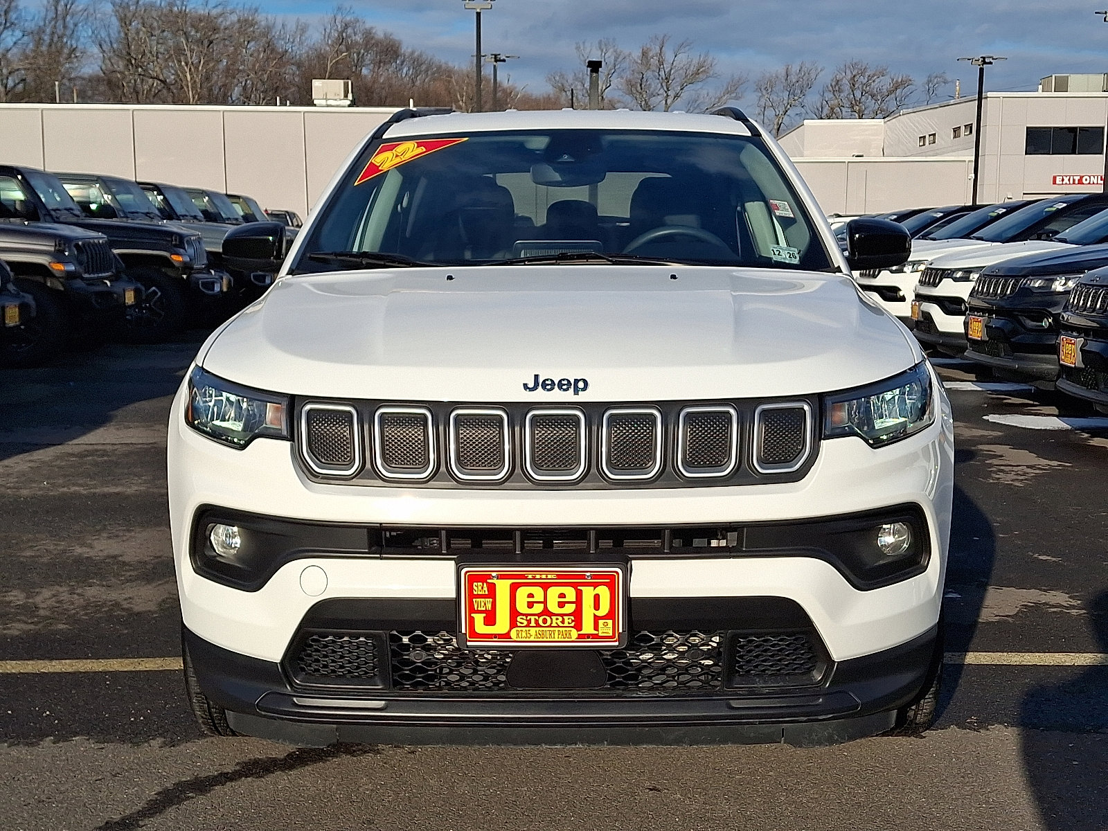 Certified 2022 Jeep Compass Latitude image 2