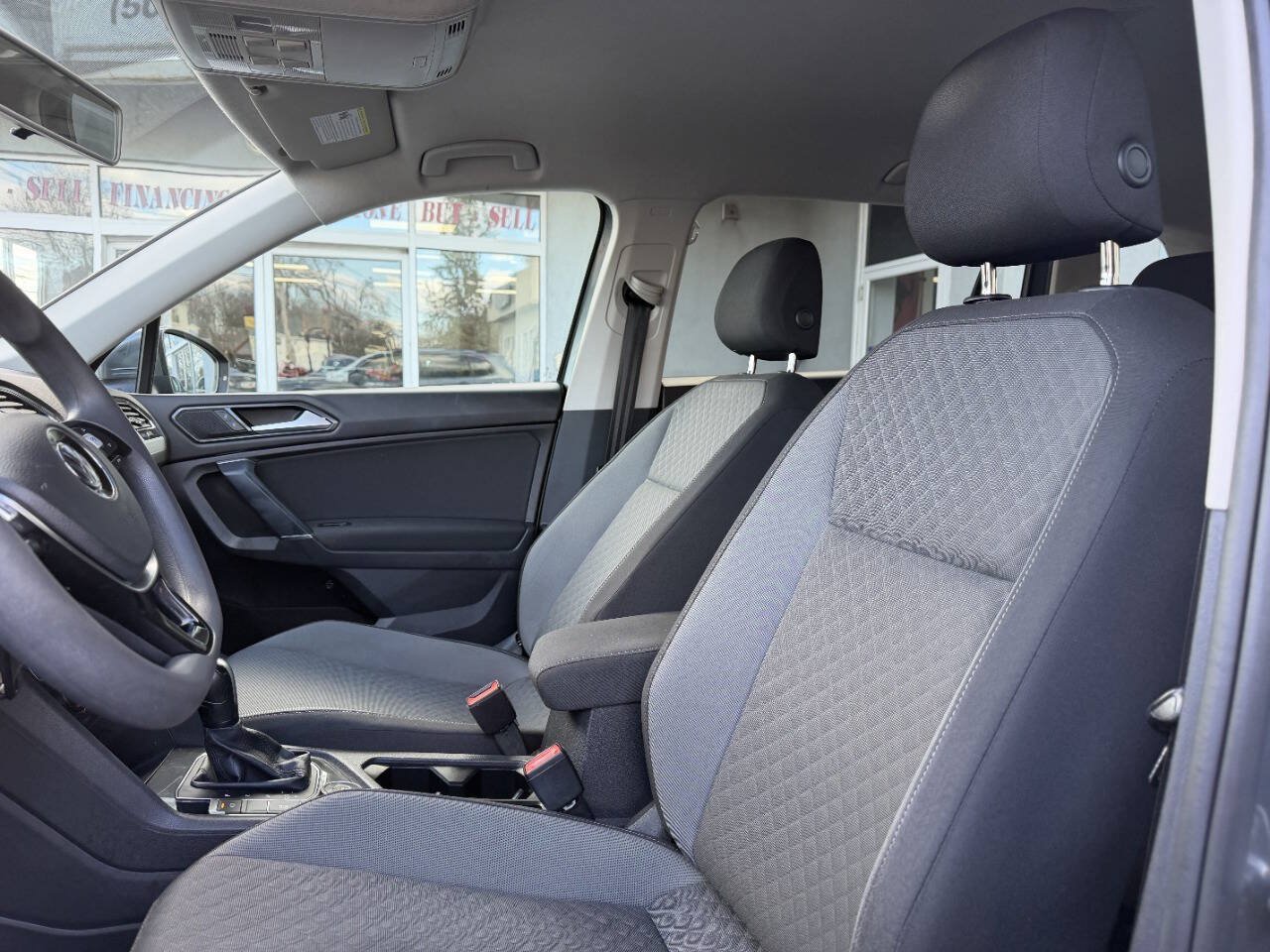 Used 2018 Volkswagen Tiguan S w/ 3rd Row Seat Package AWD/4WD image 21