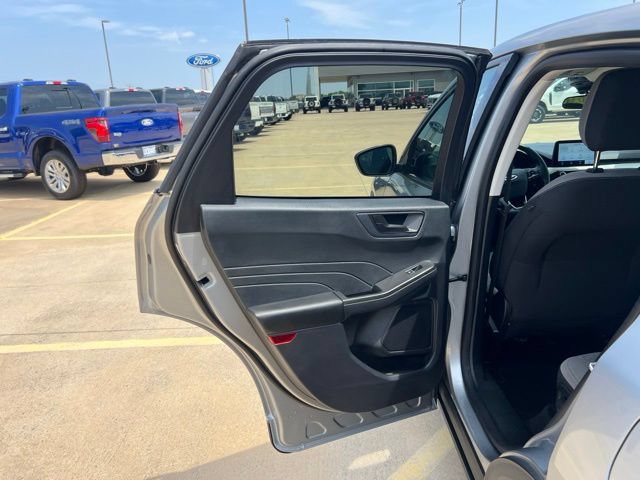 Used 2022 Ford Escape SE w/ SE Sport Appearance Package FWD image 13
