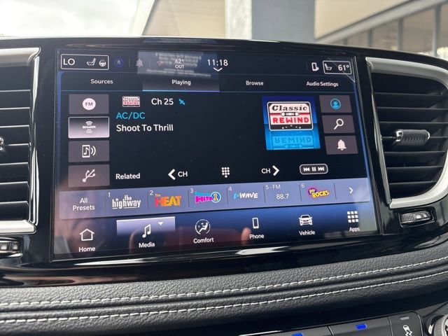 New 2026 Chrysler Pacifica Select image 10