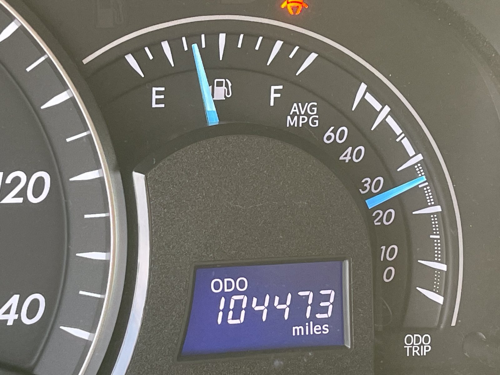 Used 2014 Toyota Camry LE FWD image 32