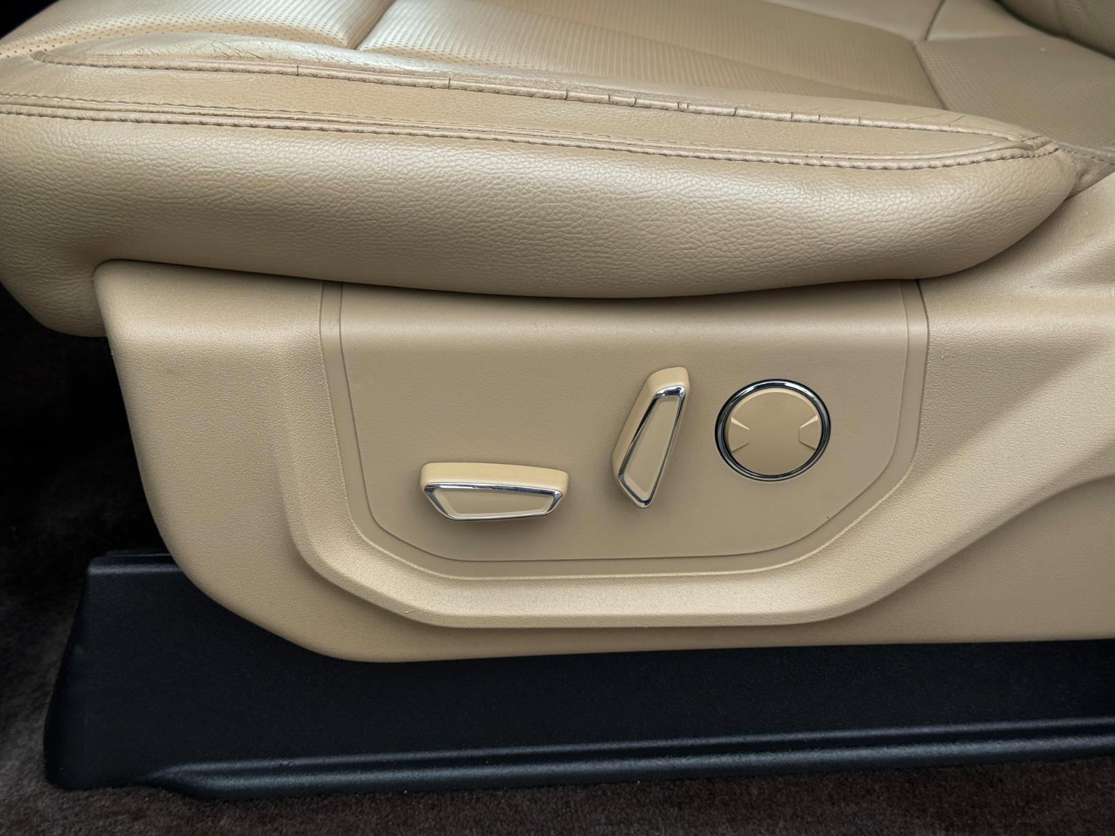 Used 2018 Ford F150 Lariat w/ Equipment Group 502A Luxury image 14