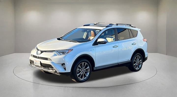 Used 2017 Toyota RAV4 Limited w/ Advanced Technology Package image 2