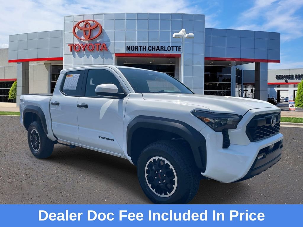 Used 2025 Toyota Tacoma TRD Off-Road AWD/4WD image 1