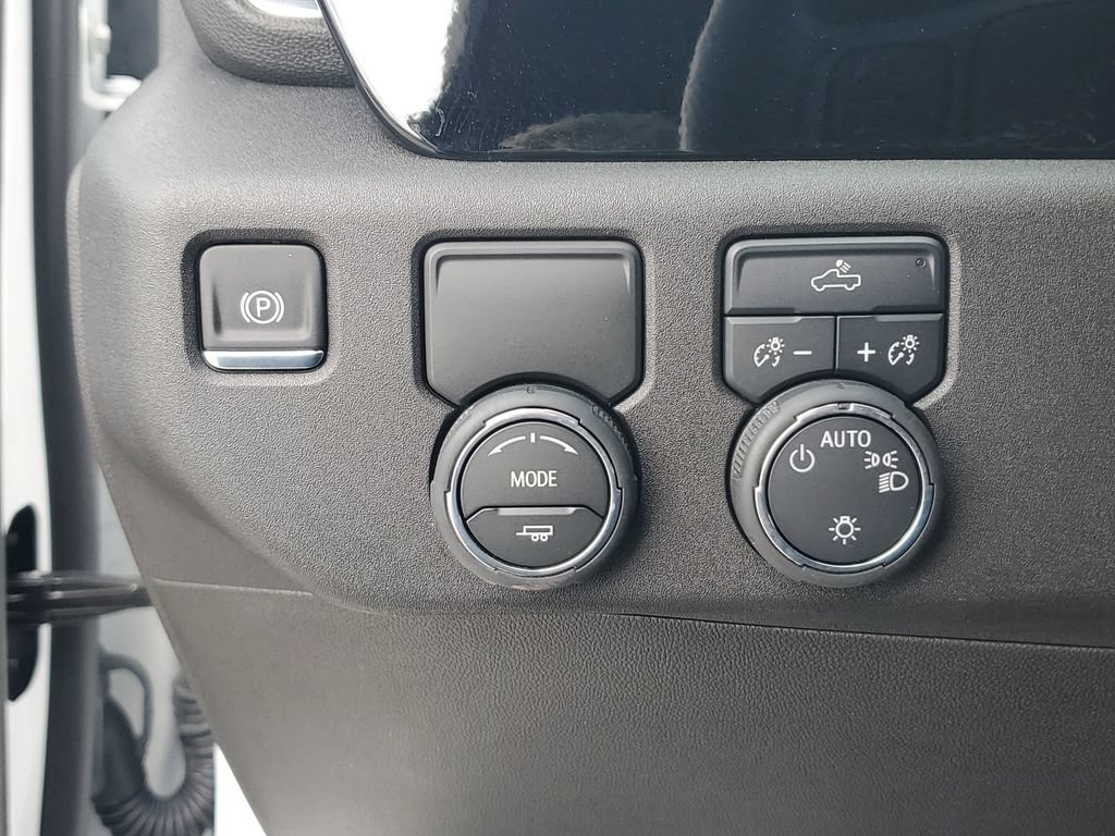 Used 2026 Chevrolet Silverado 1500 LT RWD image 30