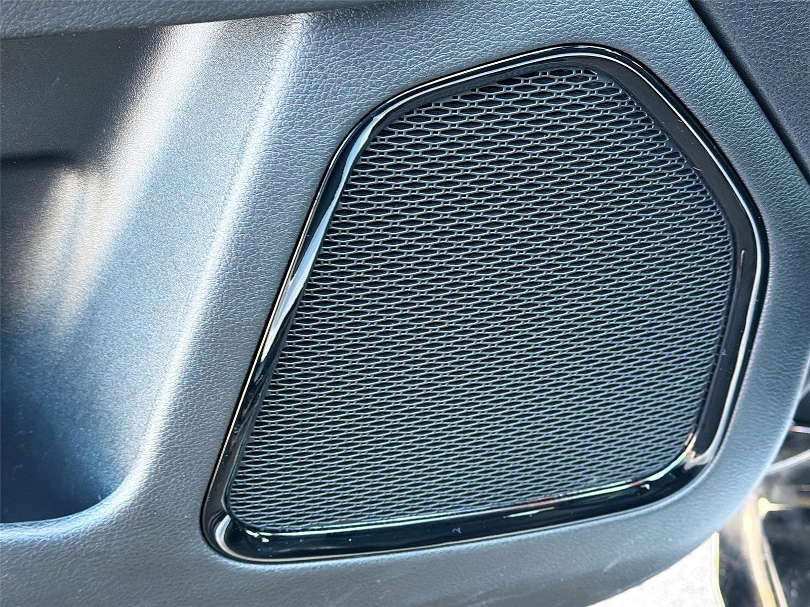 Used 2024 Jeep Compass Limited w/ Elite Group image 20