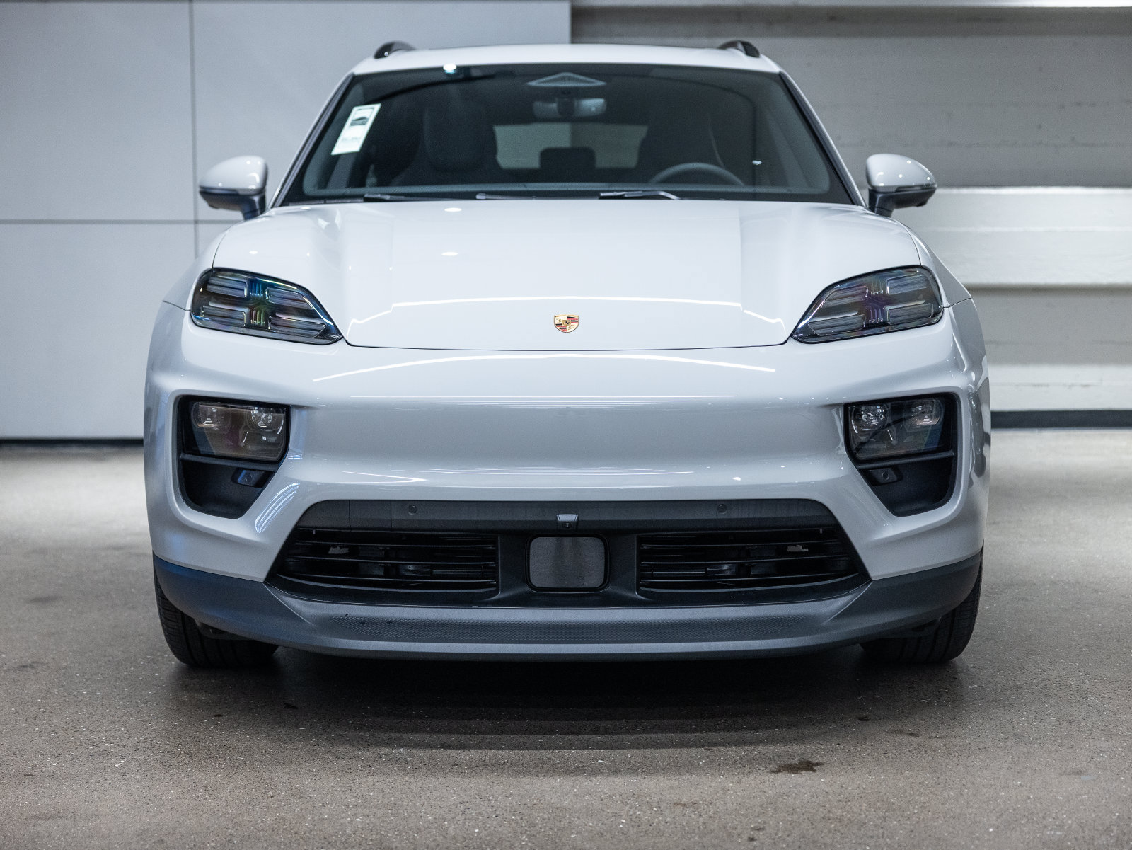 New 2026 Porsche Macan Electric RWD image 7