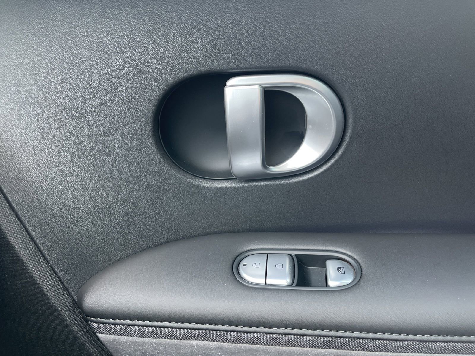 Used 2024 Hyundai Ioniq 5 Limited AWD/4WD image 37