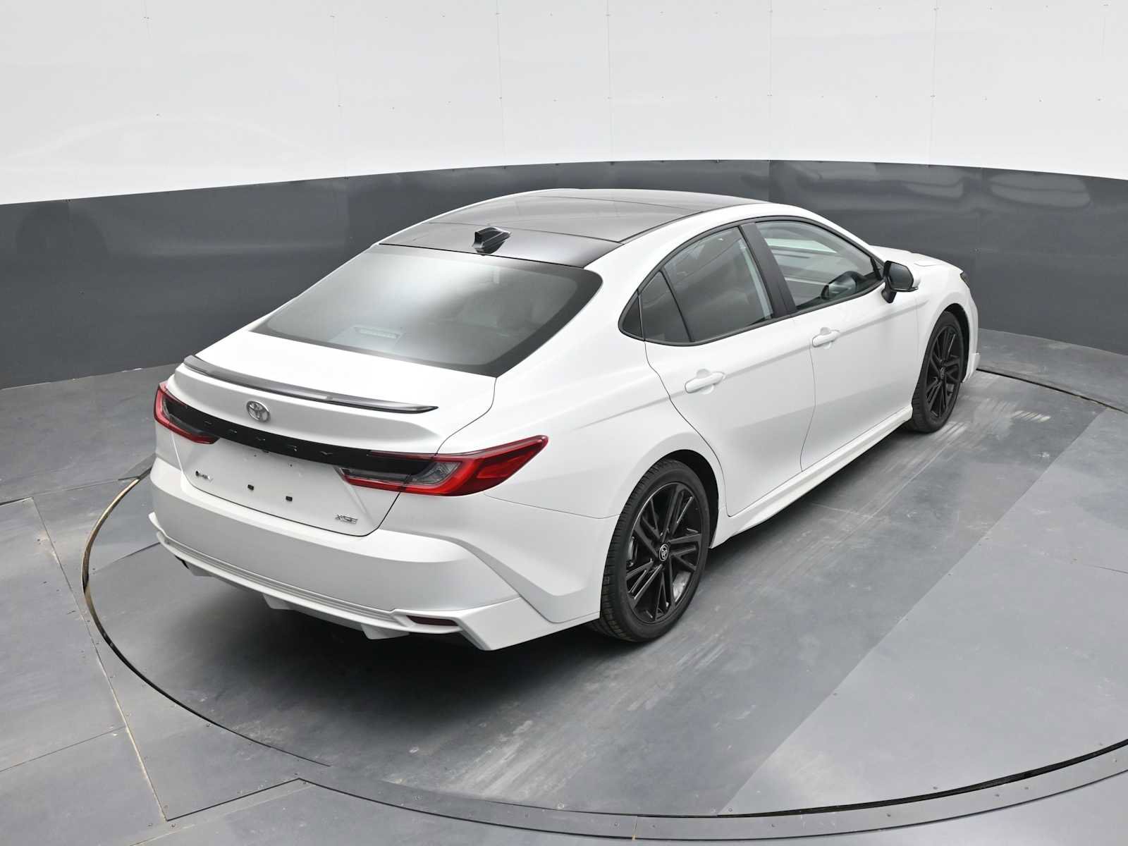 Used 2025 Toyota Camry XSE image 23