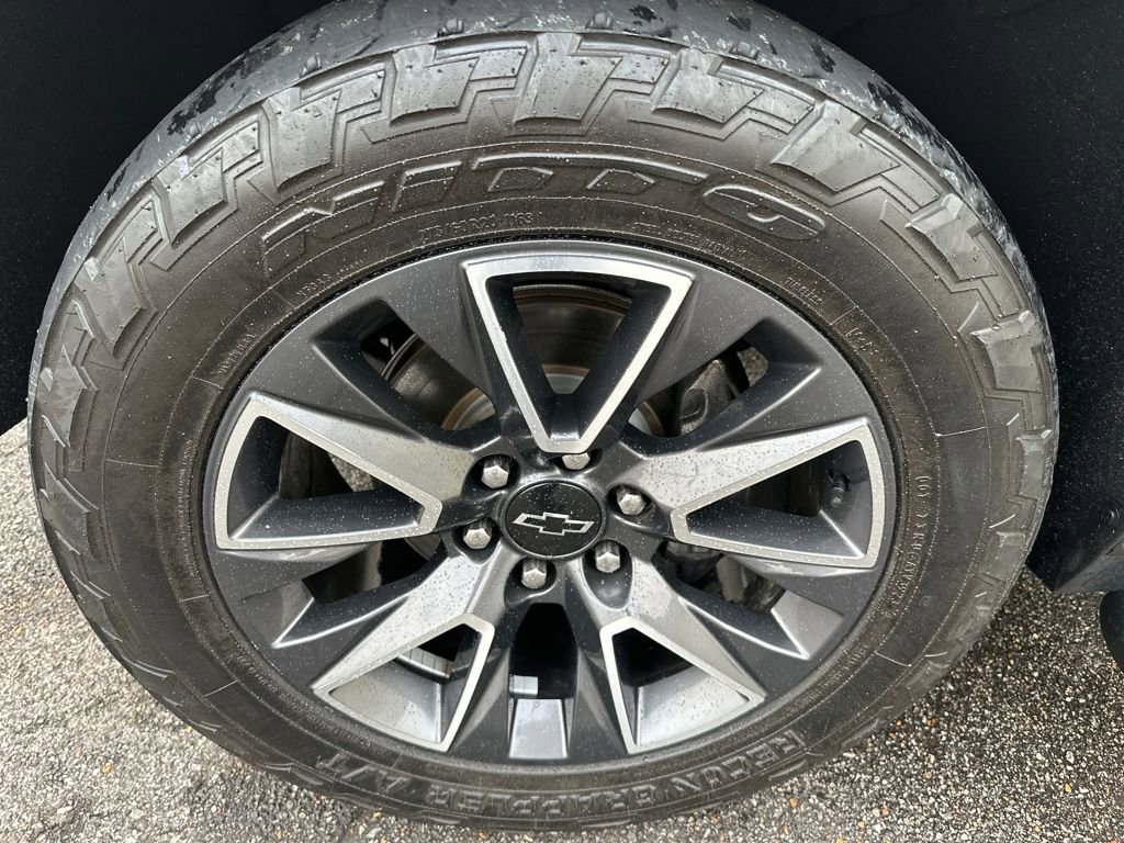 Used 2021 Chevrolet Tahoe Z71 w/ Z71 Off-Road Package image 15